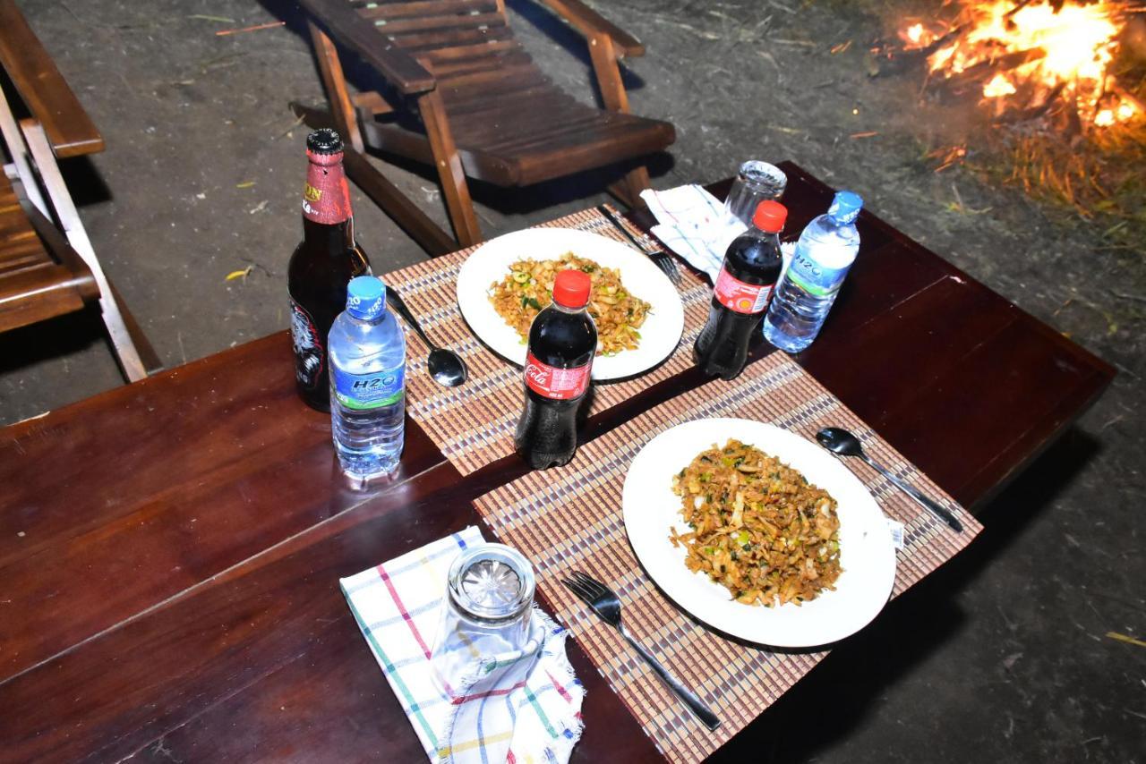 אודוואלאווה Canal Side Safari Resort מראה חיצוני תמונה